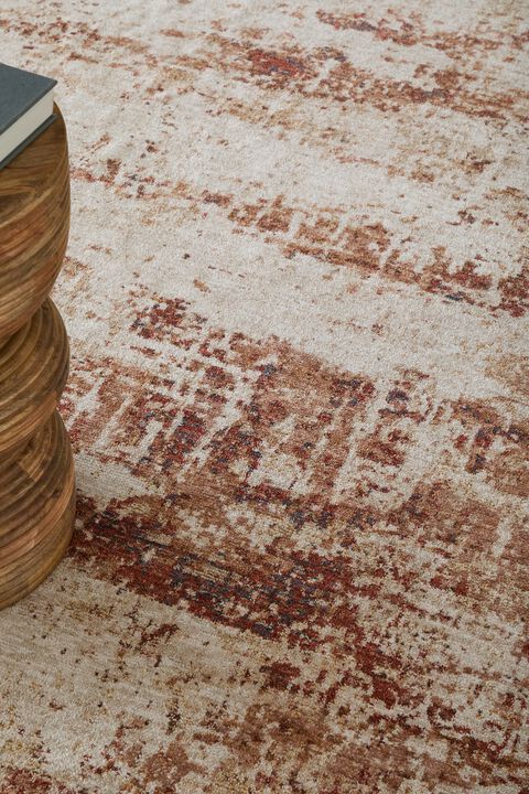 Pearson 39UEF Ivory/Rust 5' x 7'6" Rug