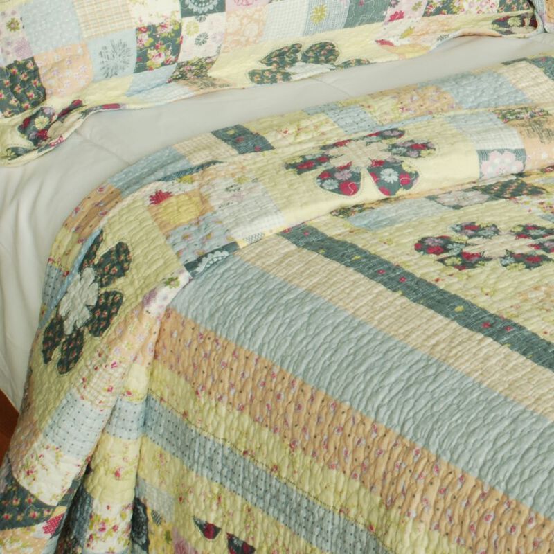 Queen Size Cotton 3-Piece Vermicelli Quilted Printed Quilt Set with Matching Shams image number 3