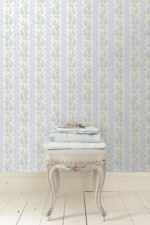 Blooming Heirloom Blue Romance Rose Stripe Wallpaper