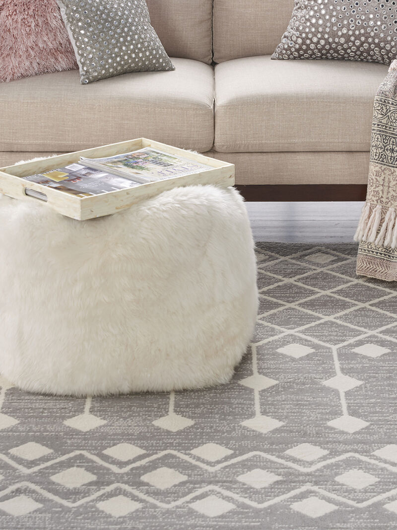 Grafix GRF37 Gray 7'10" x 9'10" Rug