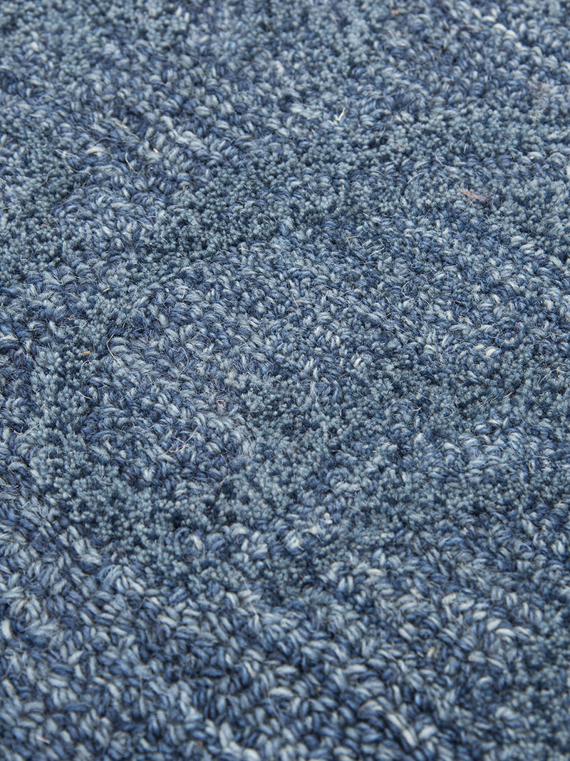 Fifth Avenue FA175B 8' x 10' Rug image number 5