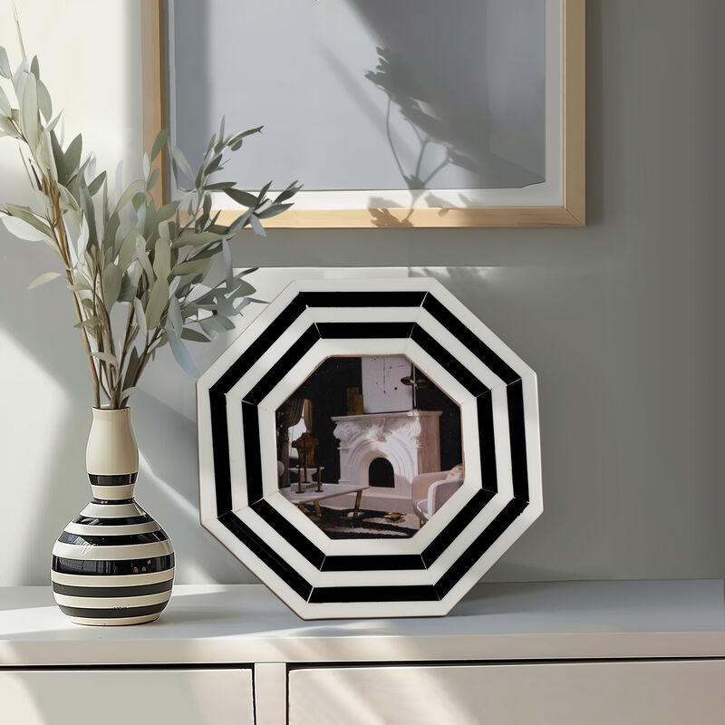Lines Octagon Photo Frame