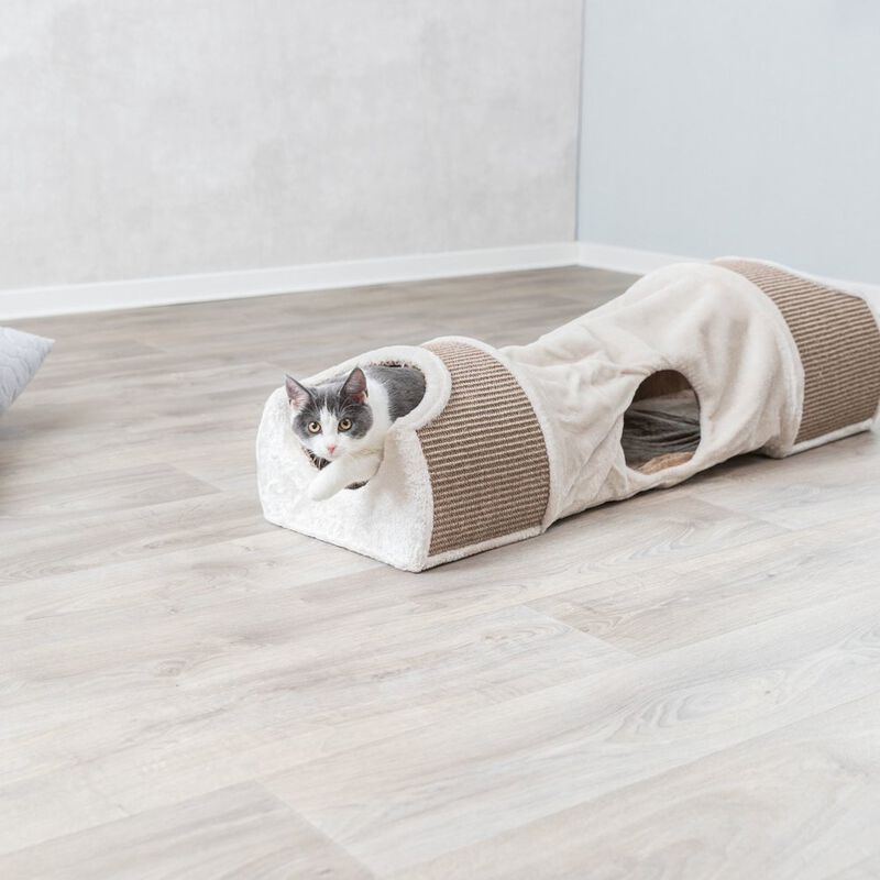 TRIXIE Sisal & Plush 1-Level Cat Condos with Scratching Surface, Tunnel & Cat Toy image number 1