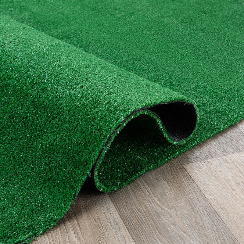 World Rug Gallery Artificial Turf Solid Grass Indoor Outdoor Area Rug:  Stain & Fade-Resistant,  Low Pile