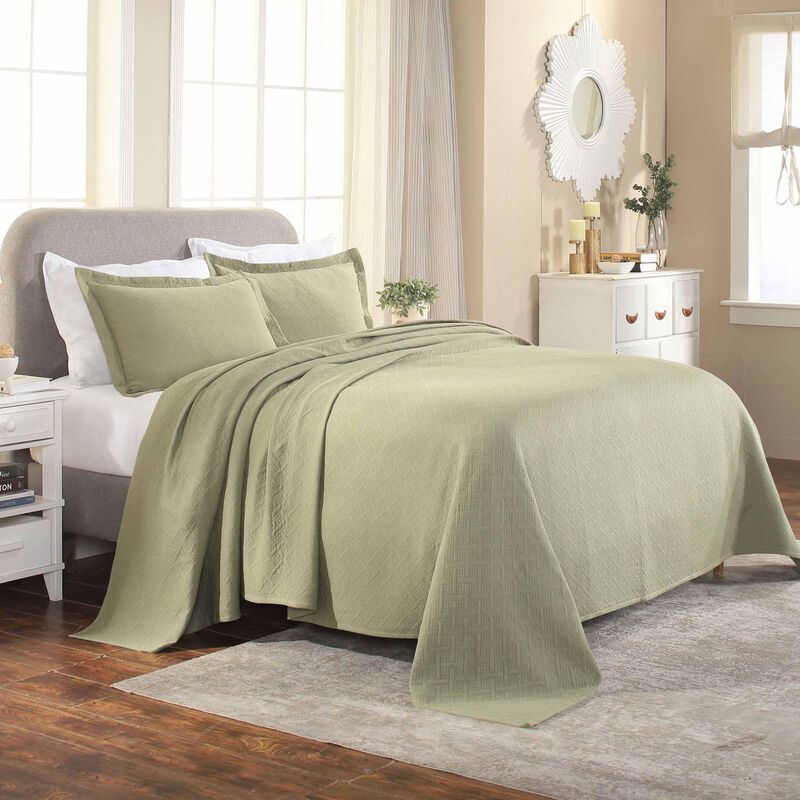 Lightweight Cotton Matelasse Bedspread Set with Matching Shams image number 0