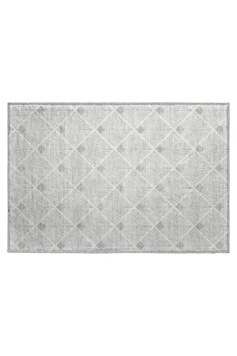 The Reserve TR9 Silver 30" x 46" Rug