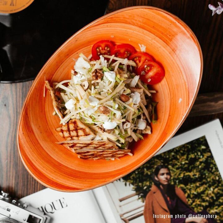 Terracota 11" x 7.5" x h:3.5" 25 oz. Oval Terracotta Porcelain Bowl