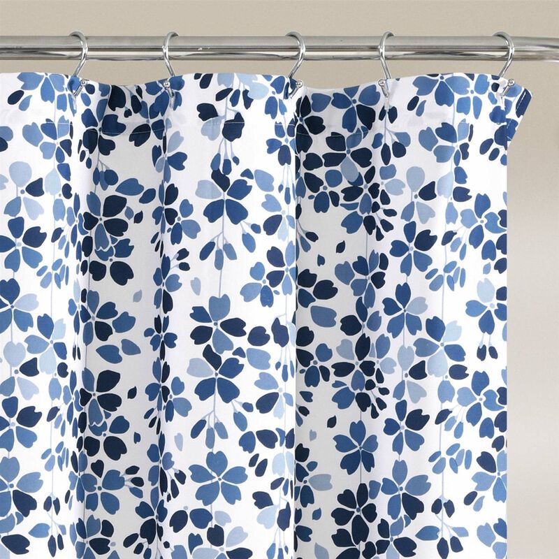 Fresh Floral Vines & Flowers Shower Curtain &ndash; Nature-Inspired Design for a Cozy Bathroom