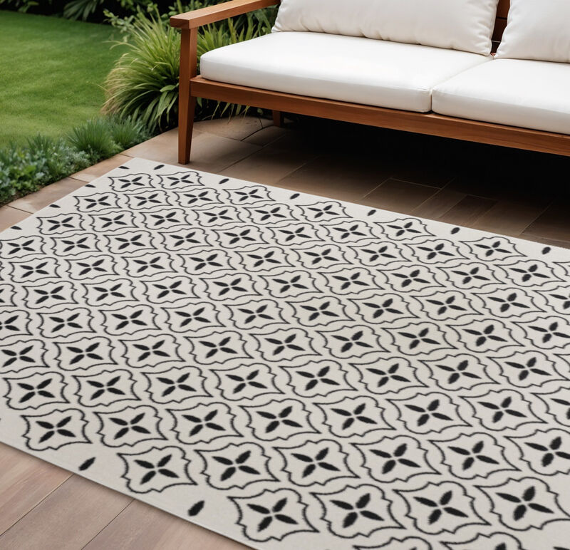 HomeRoots 8' X 10' Ivory And Black Geometric Indoor Outdoor Area Rug image number 1