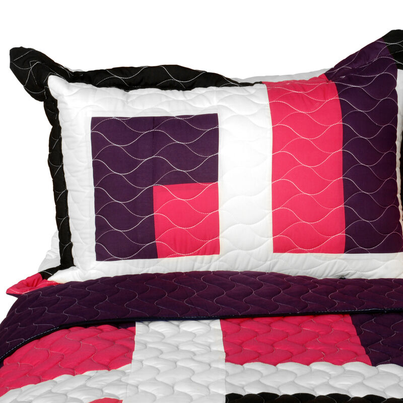 Reversible 3PC Patchwork Quilt Set Queen Size with Vermicelli Quilted Stitching-Pink image number 2
