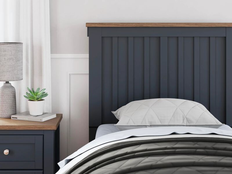 Landocken Twin Panel Bed image number 2