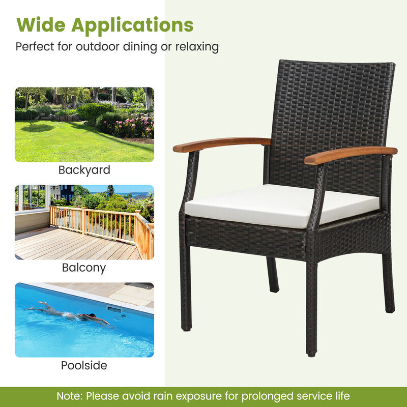 Patio Wicker Chair with Soft Zippered Cushion