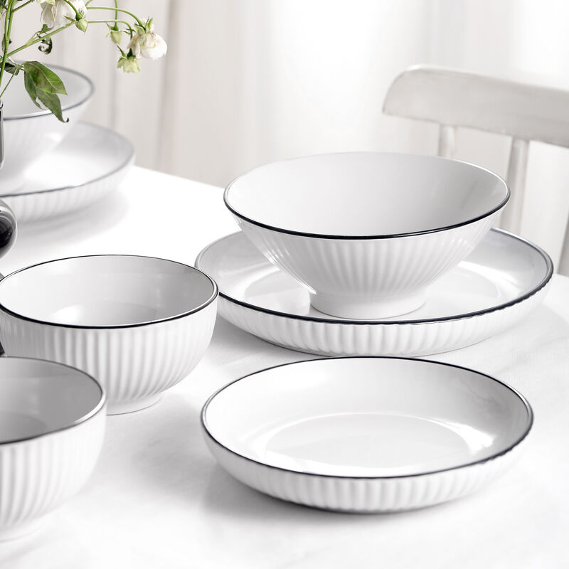 Christian Siriano Lustra Stoneware 32 Piece Dinnerware Set