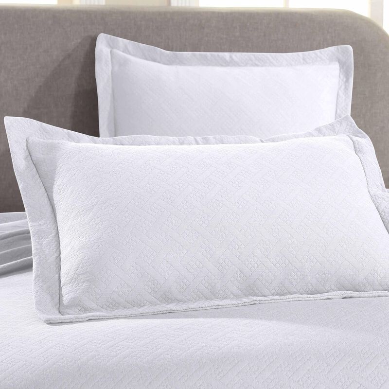 Lightweight Cotton Matelasse Bedspread Set with Matching Shams image number 4