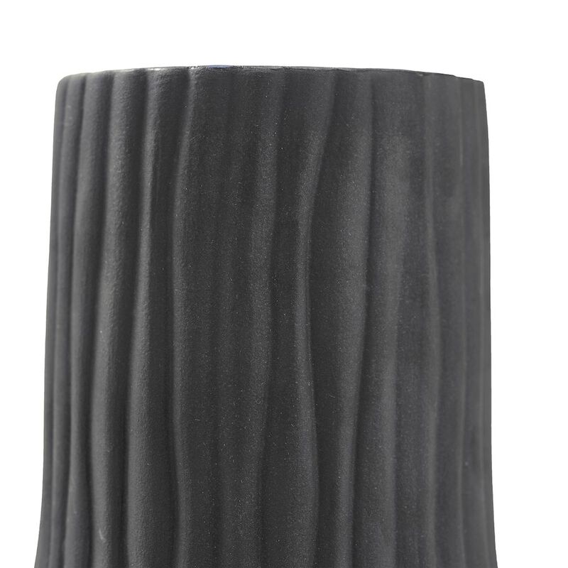 Renwil Nocera Vase In Black Color