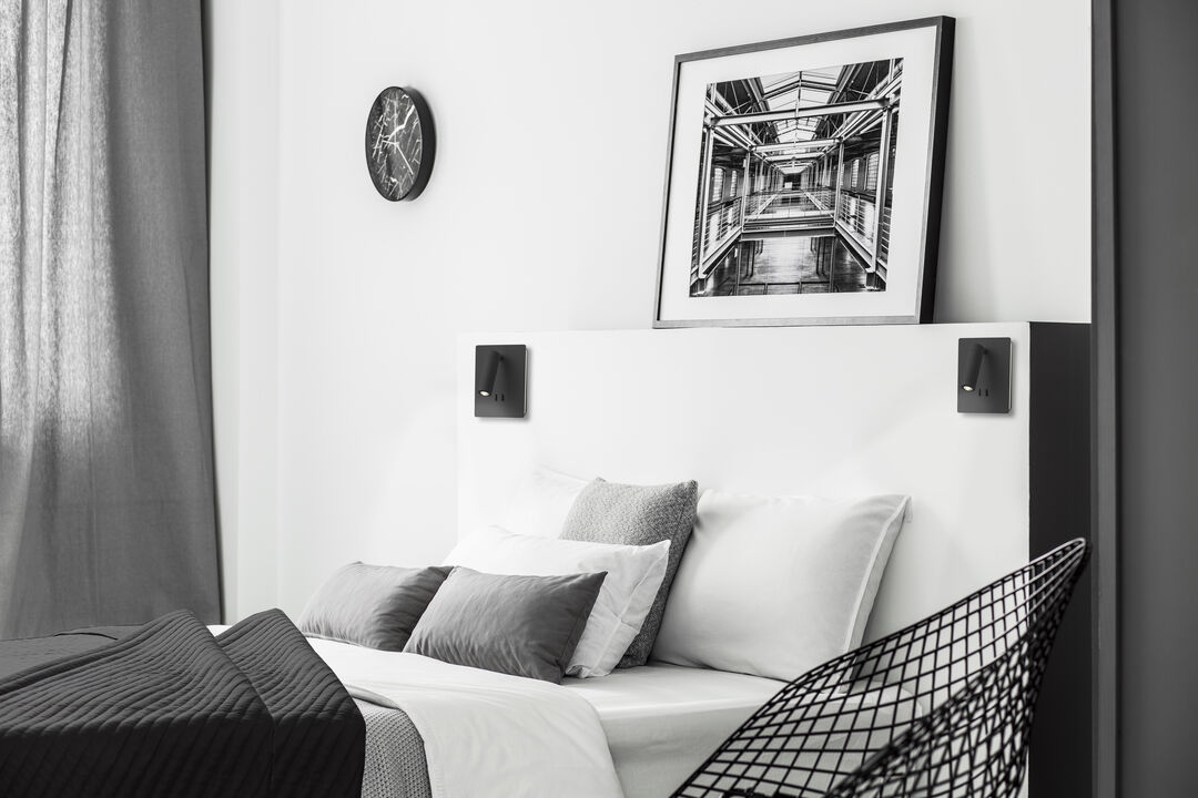 Dorchester 6-in Black LED Wall Sconce