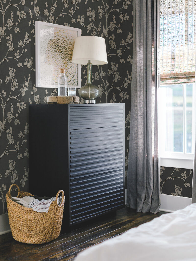 Dahlia Trail Black & Taupe Wallpaper image number 2