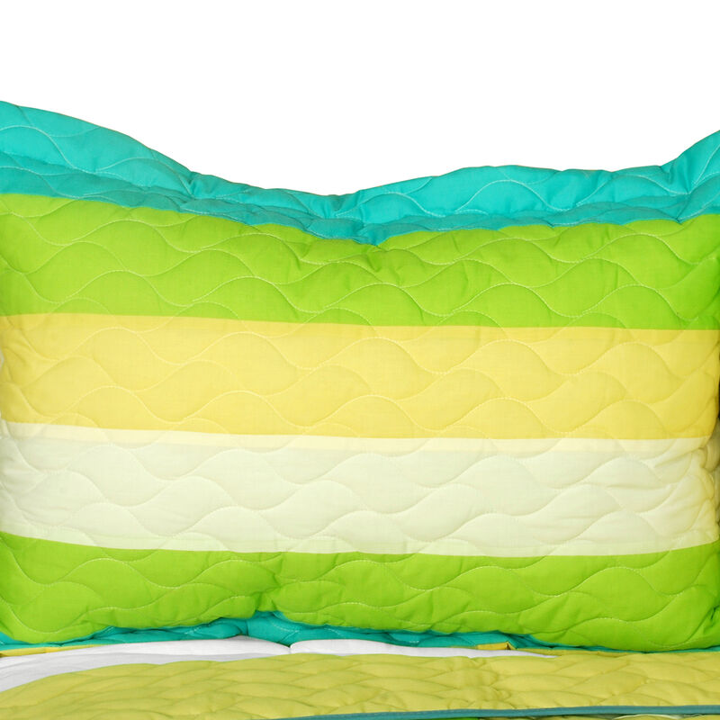 Enjoying Free Patchwork Quilt Set 3 Piece with Vermicelli Quilted Design-Green image number 3