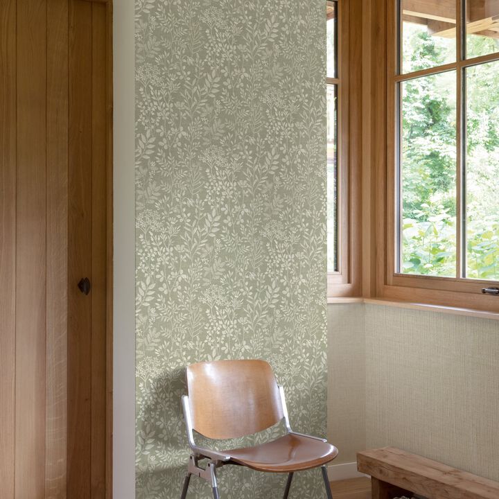 Karuna Branched Leaves All-over Green Wallpaper KR205003