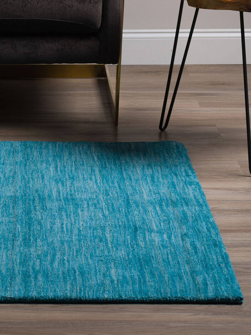 Rafia RF100 Cobalt 5' x 7'6" Rug