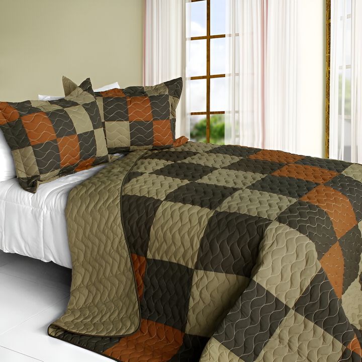 Quilted Patchwork Quilt Set 3-Piece with Matching Shams