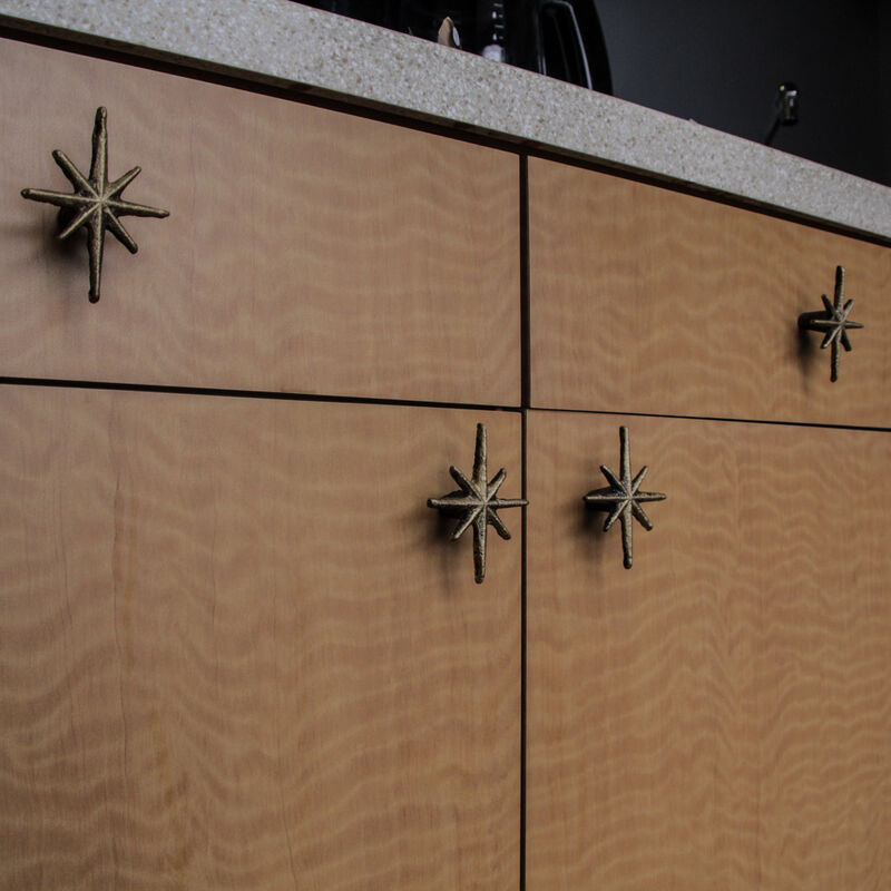 Set of 6 Unique Antique Gold Starburst Cast Iron Drawer Pulls & Cabinet Knobs - Add Mid Century Modern Charm to Your Decor with Elegant 8-Pointed Star Burst Design image number 7