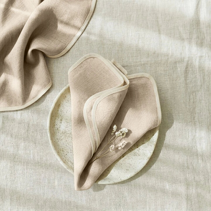 Linen Dinner Napkins Set of 4 for Dining Table Decor, 20 x 20 Inch - Kensington
