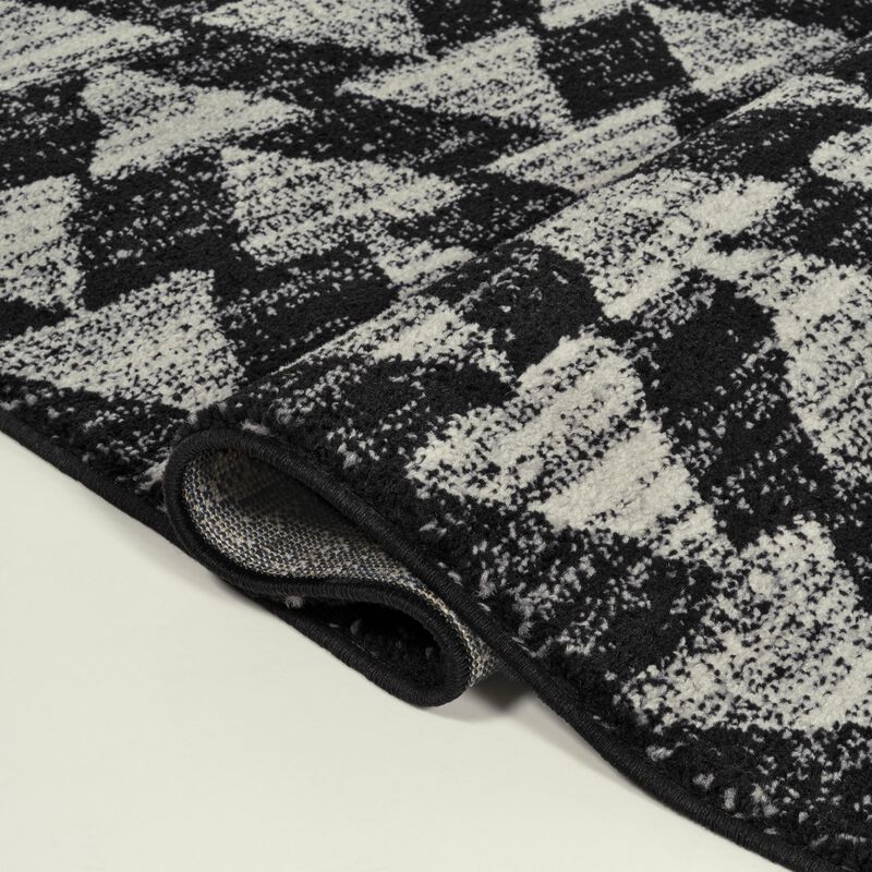 Aisha Moroccan Triangle Geometric