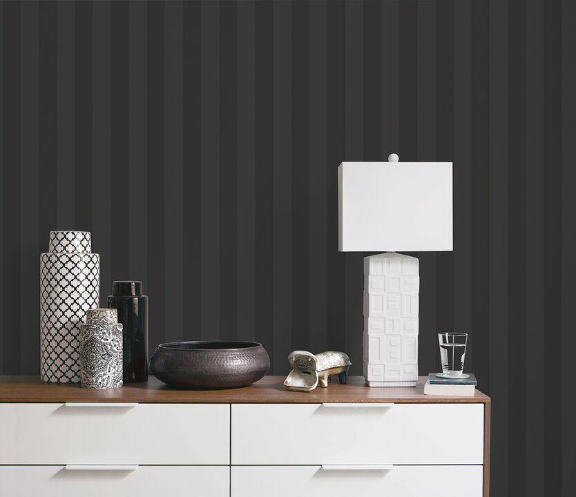 Smart Stripes 3 Contrast Emboss Black Wallpaper G67556