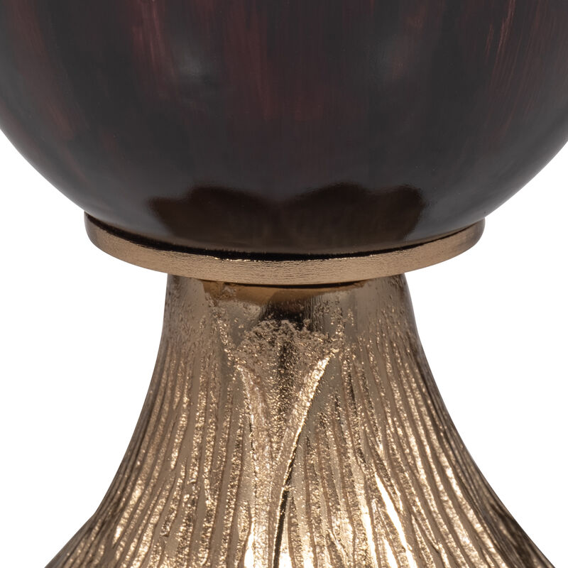 Glass, 19" Vase W/ Leaf Base image number 3
