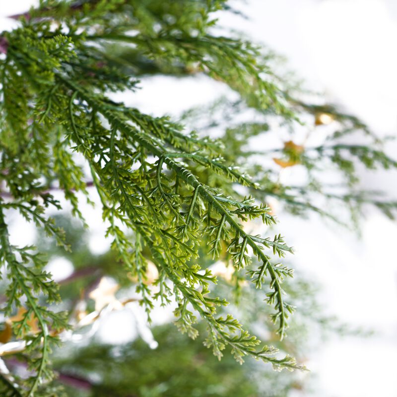 Whisen 6 Feet Artificial Full Christmas Tree Includes LED Lights and Metal Stand, 612 Tips Full Tree 