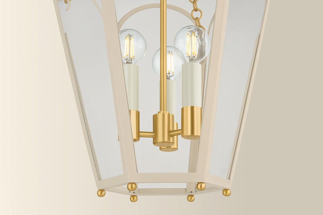 Clarisse Lantern