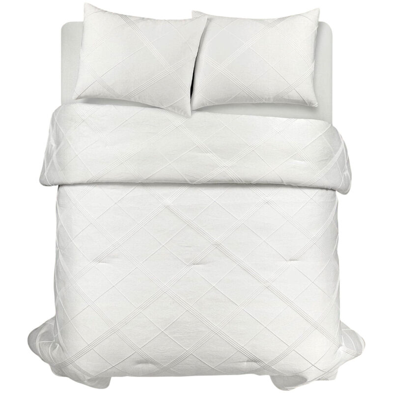 Diamond Jacquard 3 PCS Comforter Set &ndash; Premium Softness and Elegant Design