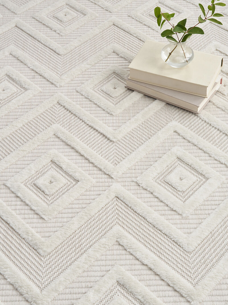 Versatile NRV01 Ivory/White 10' x 14' Rug