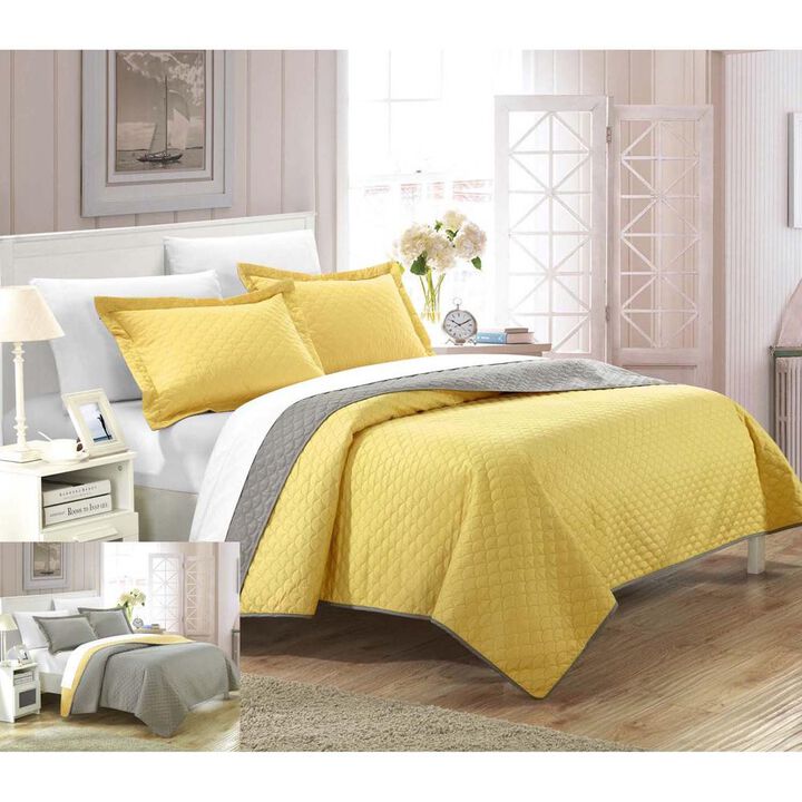 Chic Home Lugano Teresa Reversible Modern Design Bed In A Bag 7 Pieces Quilt Set - King 106x90, Yellow