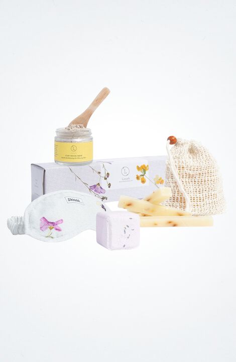 Pamper gift | pamper box | Gift for Co-worker |Nursecareer | Mom | Sister | BFF | Affection | appreciation