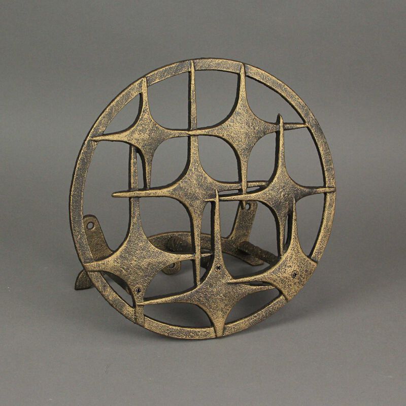 Cast Iron Mid Century Modern Stars Decorative Wall Mounted Garden Hose Holder image number 3
