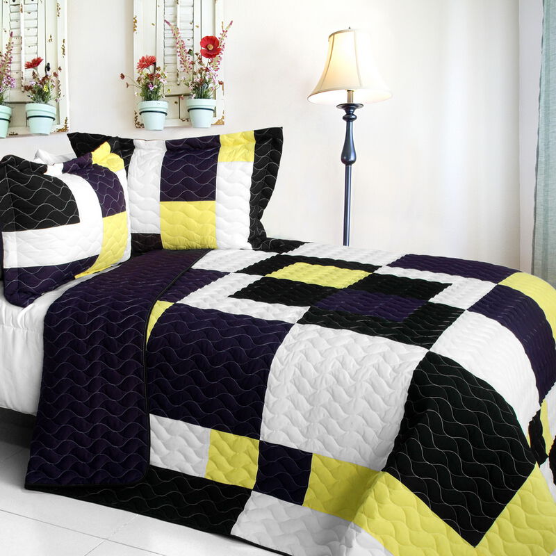 3-Piece Vermicelli Quilted Patchwork Quilt Set with Matching Shams image number 0