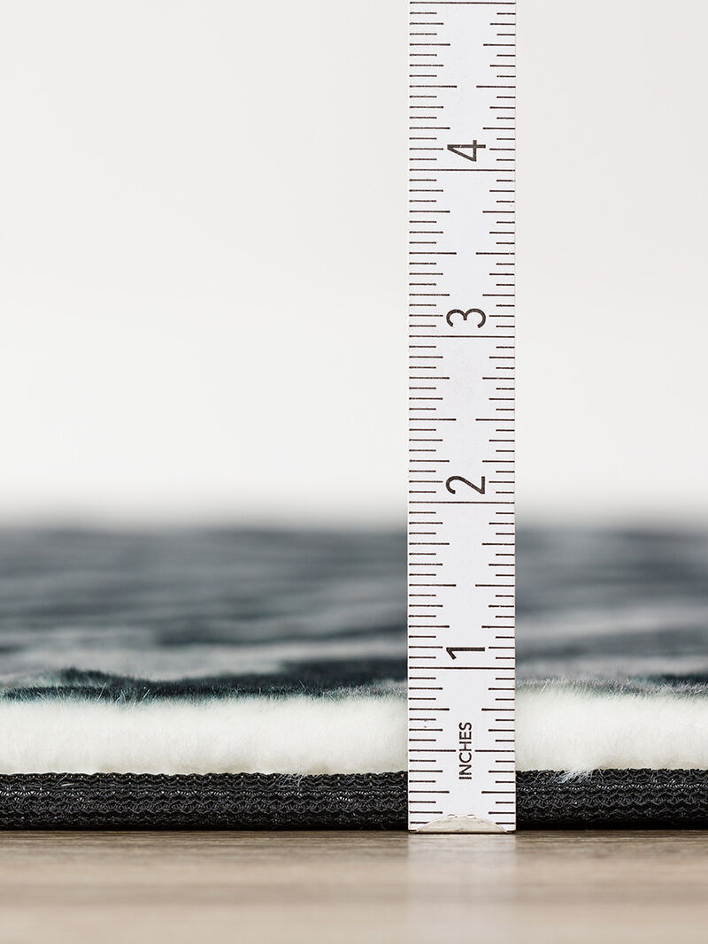 Akina AK1 Midnight 2'3" x 7'6" Rug