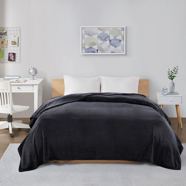 Gracie Mills Wilmer Ultra Soft Oversized Microlight Plush Blanket