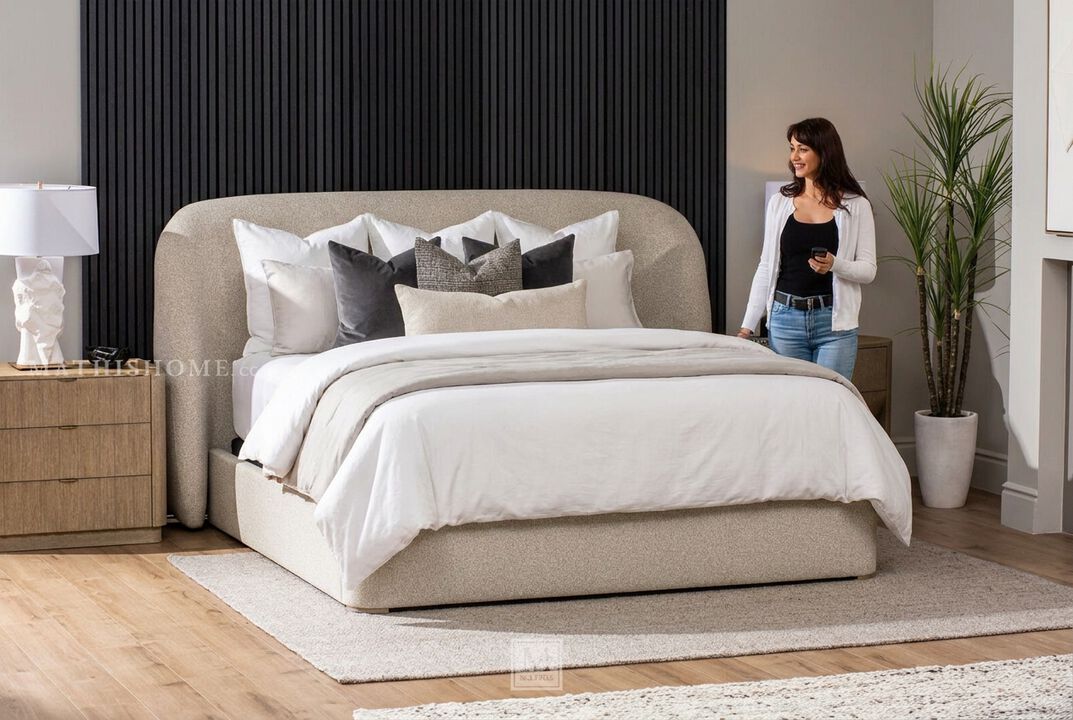 Loggia Queen Shelter Bed