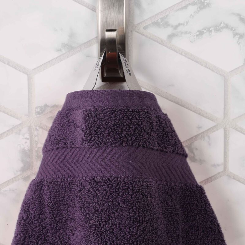 Plush Zero Twist Cotton Bath Towels Set of 2 for Bathroom Comfort image number 3