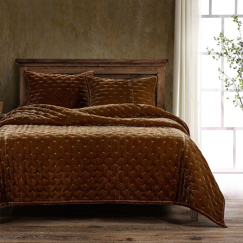 Stella Pintuck Brown Full/Queen Quilt Set image number 1