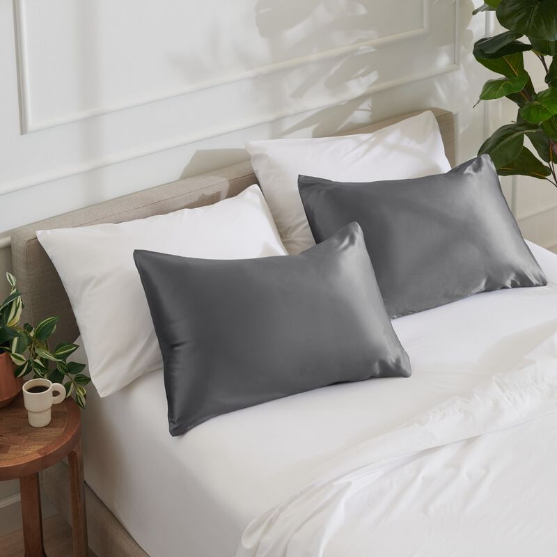 Satin Pillowcase Set for Hair and Skin image number 4