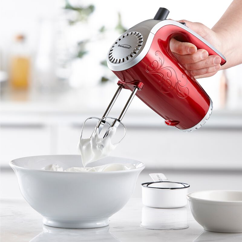 Brentwood 5 Speed Hand Mixer- Red
