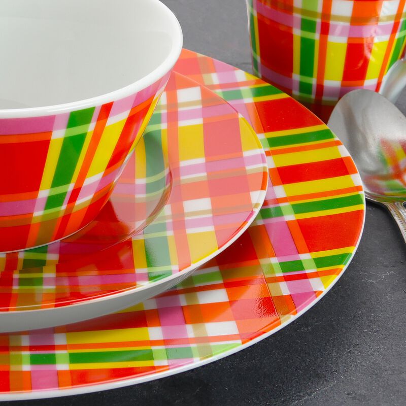 Oui by French Bull Multicolor Plaid 16 Piece Round Porcelain Dinnerware Set