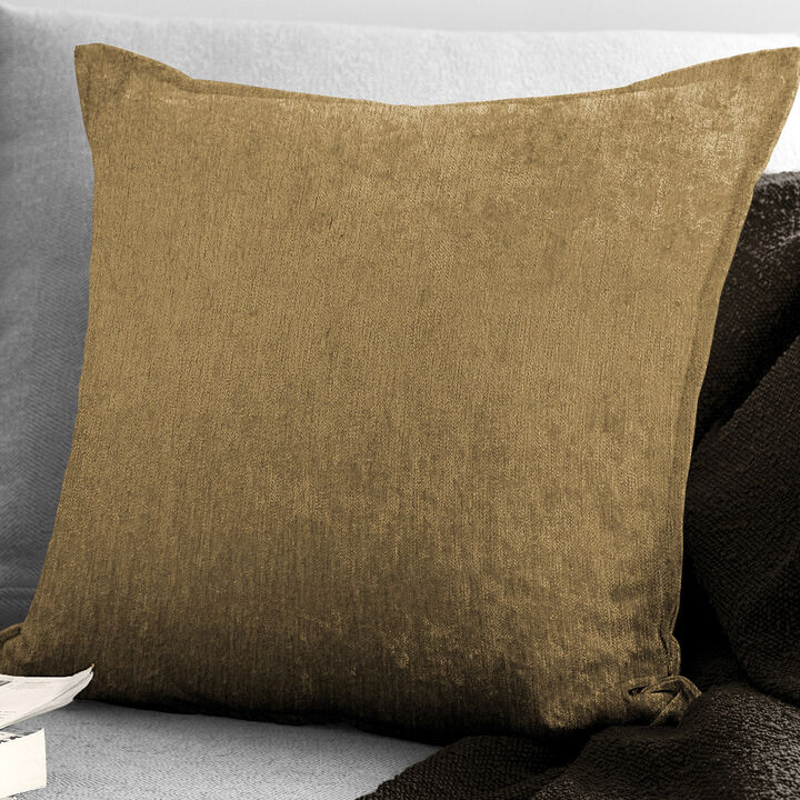 6ix Tailors Fine Linens Juno Velvet Gold Decorative Throw Pillows