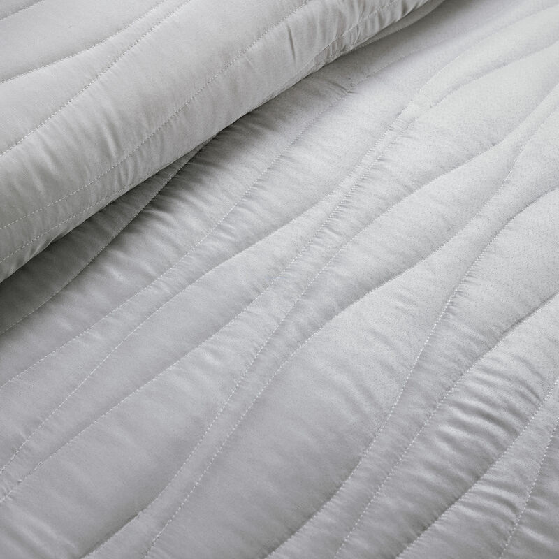 Soft Wave Silver-Infused Antimicrobial Reversible Quilt 3Pc Set