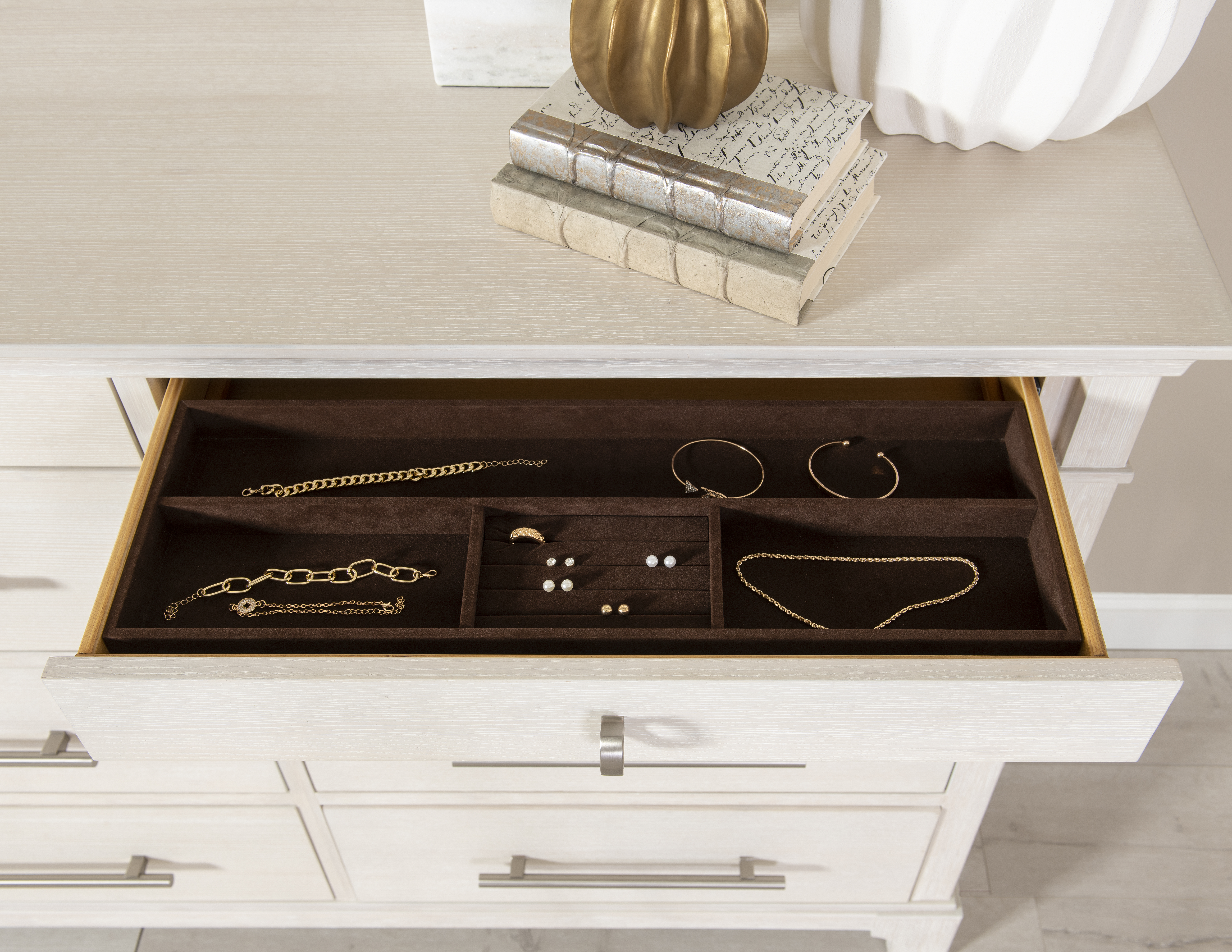 Harmony 8-Drawer Dresser | Mathis Home