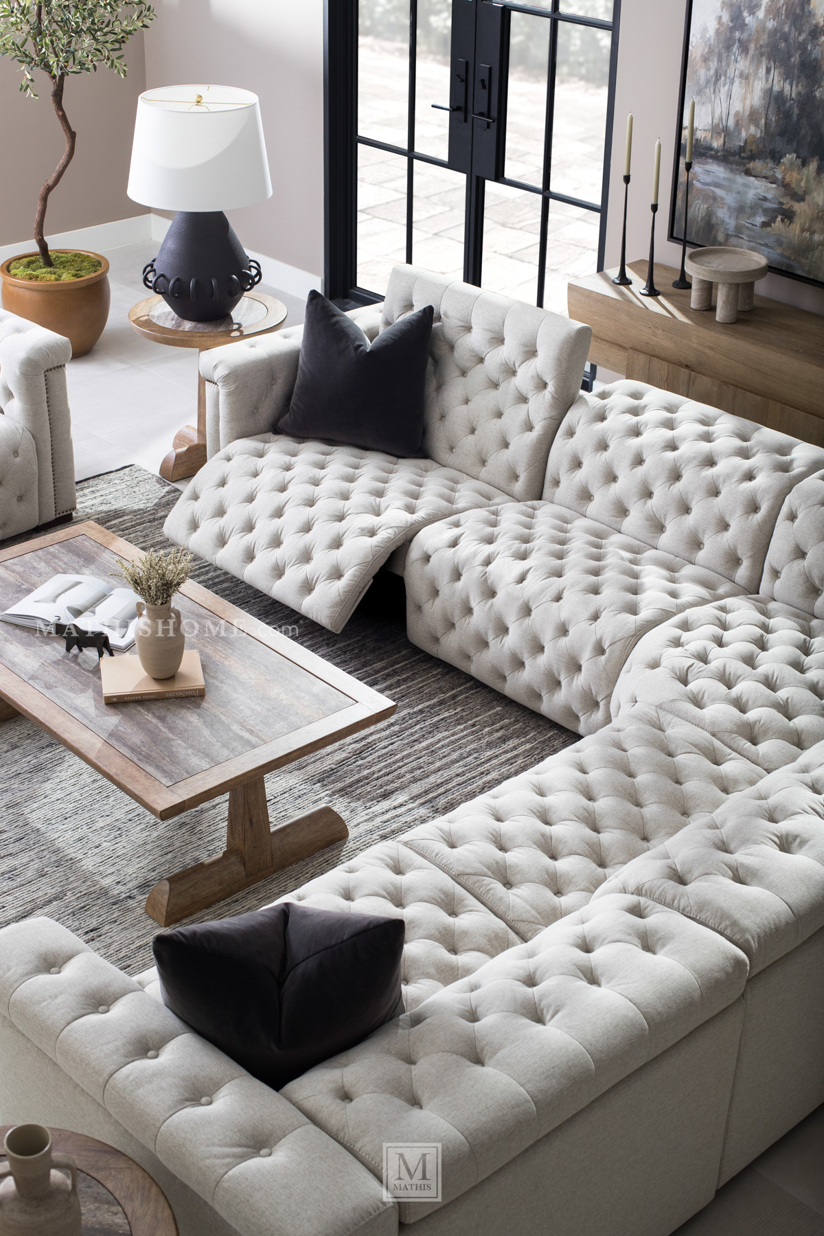 Savion Deux 5-Piece Sectional | Mathis Home